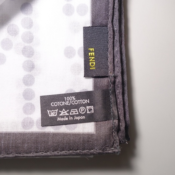 Fendi Spellout Polka Dot 100% Cotton Neckerchief Made In Japan, New w/o Tags - Picture 4 of 7